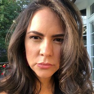 Meet your Posher, Carolina